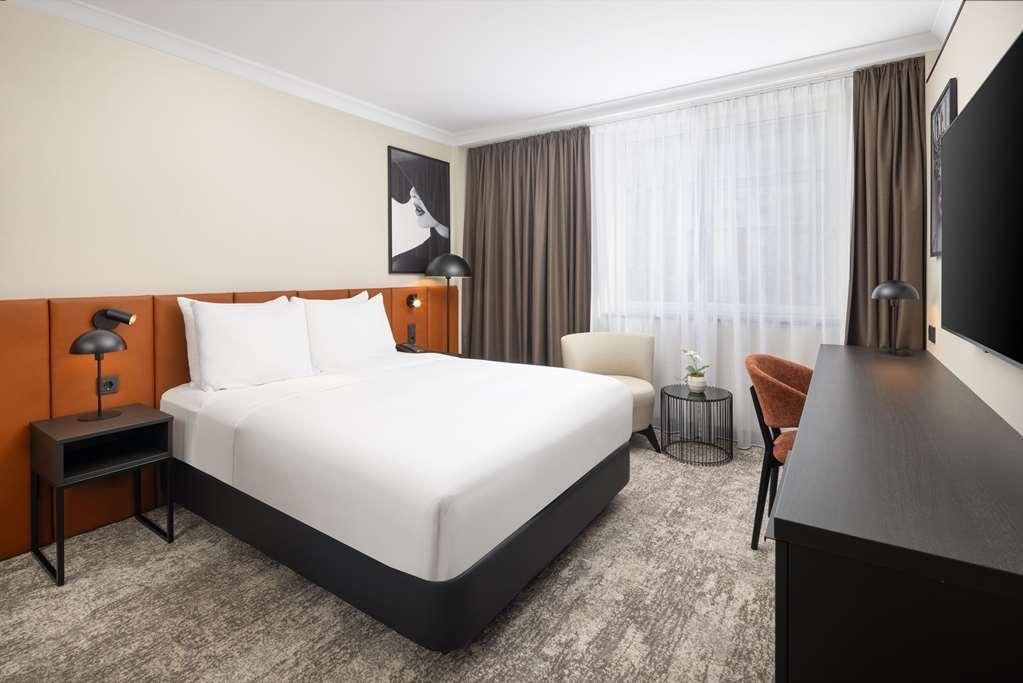 Hilton Duesseldorf Hotel Room photo A room at the hotel