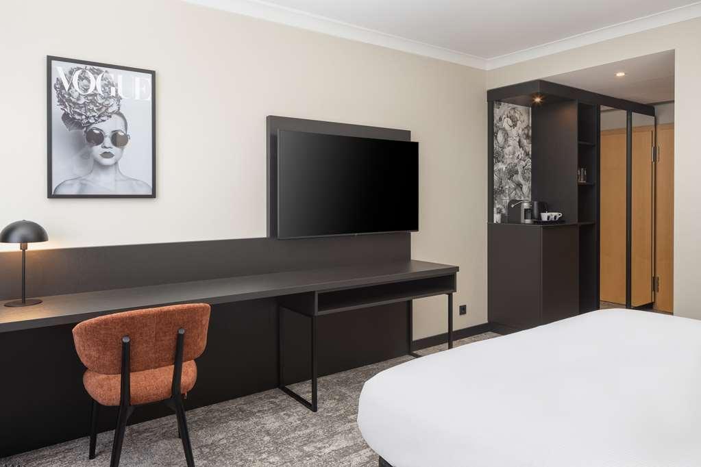 Hilton Duesseldorf Hotel Room photo A room at the hotel